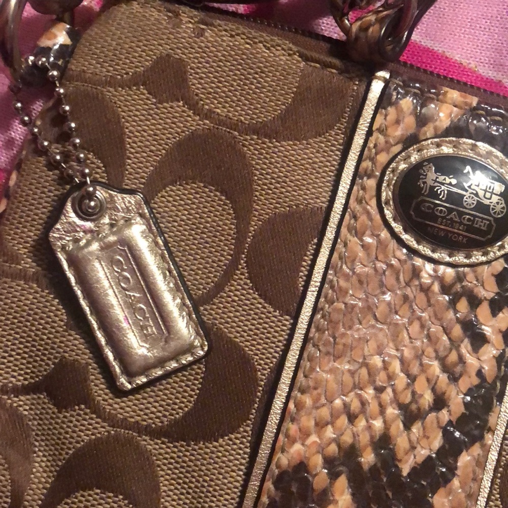 Wristlet - Picture 4 of 4